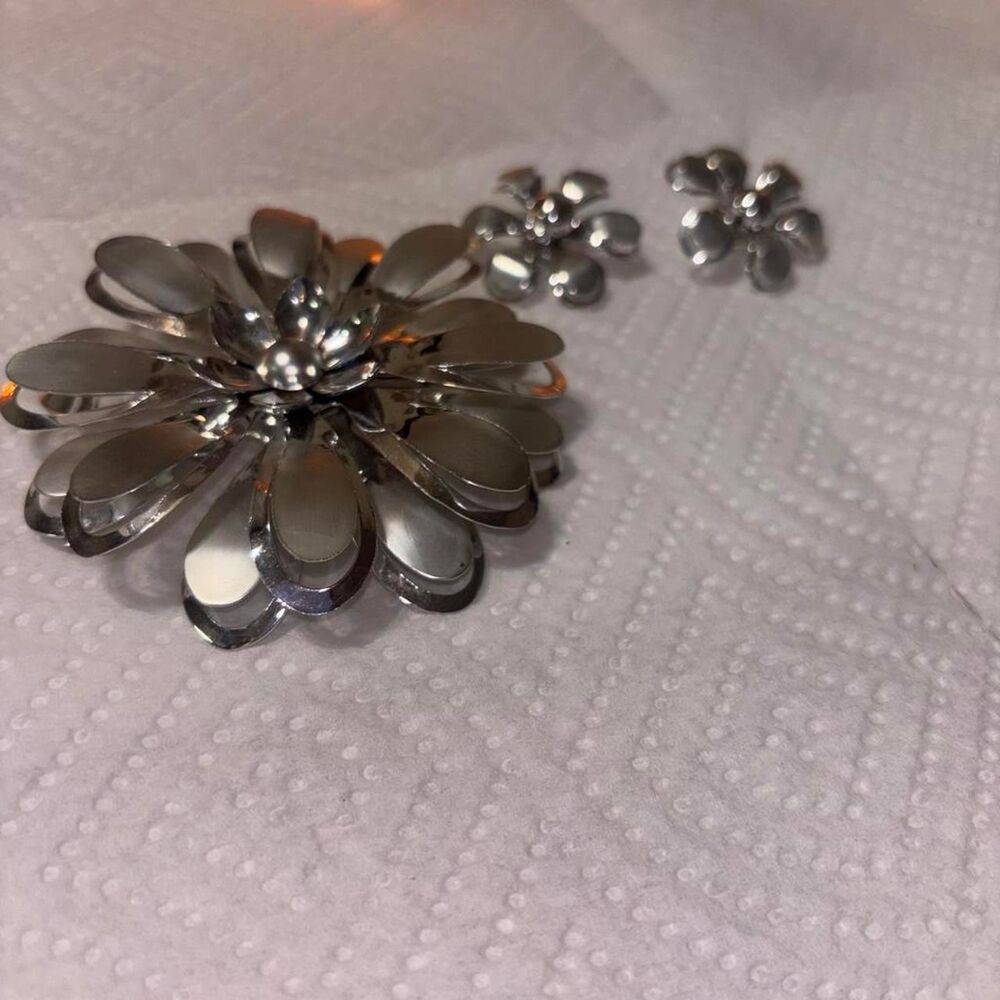 Unbranded Women's Silver and Grey Jewellery